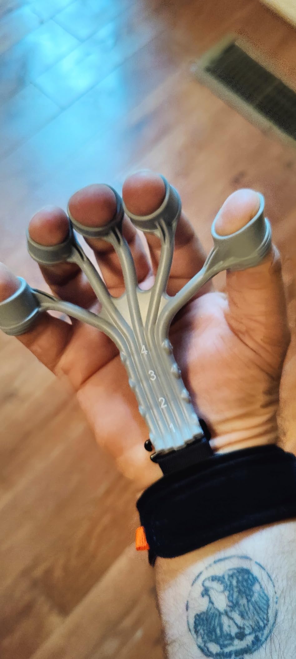 FINGER GRIPPER